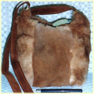 kangaroo fur shoulder bag